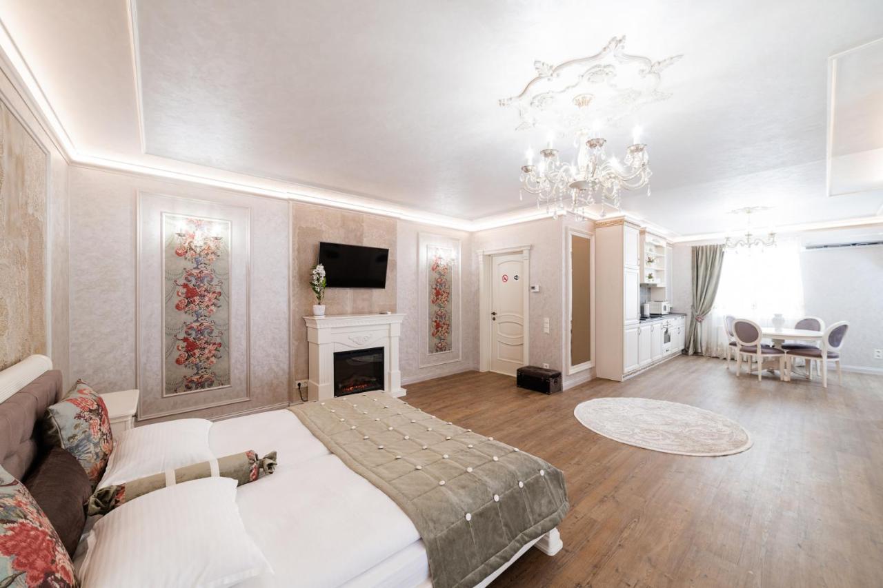 Vip Apartment On Duhnovicha Street .Free Parking. Užhorod Esterno foto