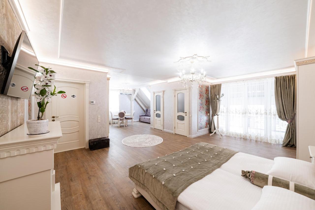 Vip Apartment On Duhnovicha Street .Free Parking. Užhorod Esterno foto