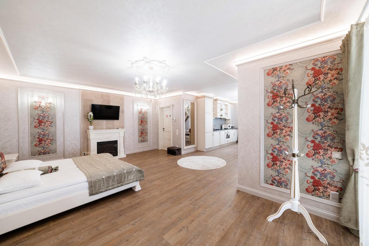 Vip Apartment On Duhnovicha Street .Free Parking. Užhorod Esterno foto